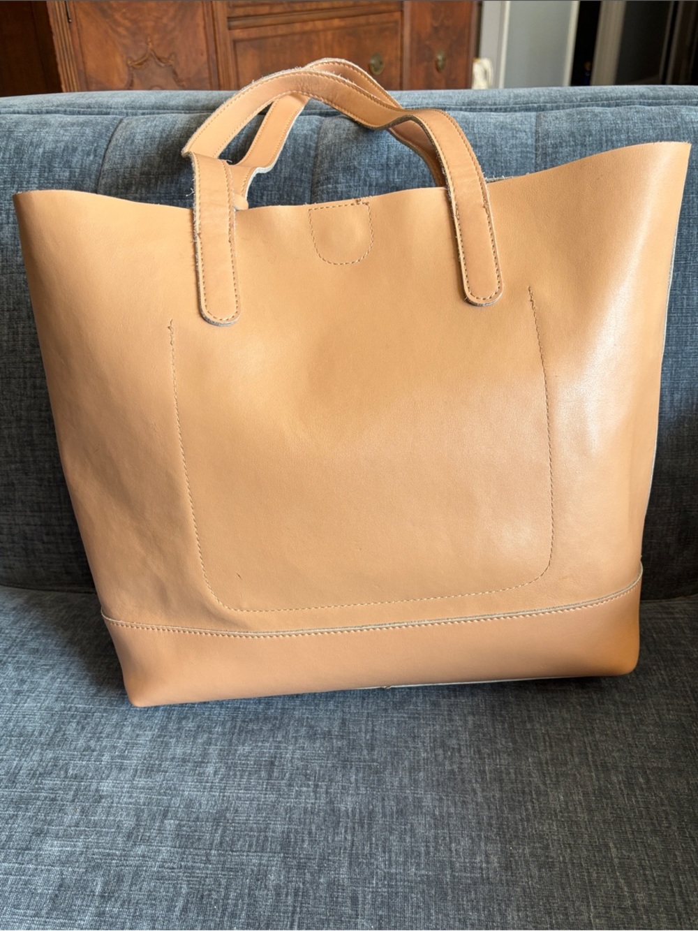 Emma Fox Tan Leather Tote with Luggage Tag - Picture 4 of 8